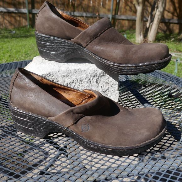 Born Shoes Toby II Slip On Clogs W61927 Brown Leather Closed Toe Womens 11 M - Picture 1 of 12